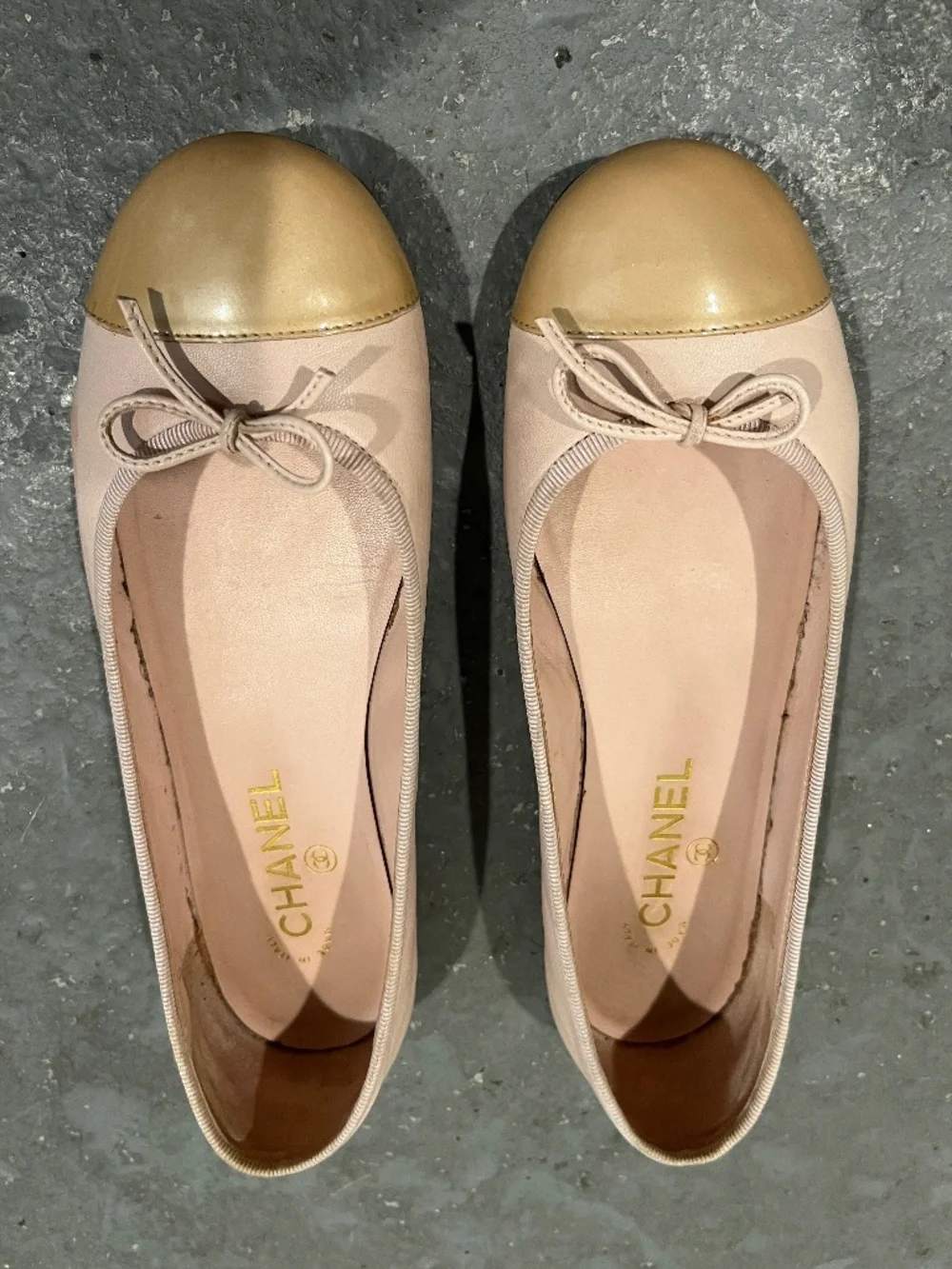 CHANEL Coco Jazz Pink Lambskin CAP toe ballet flats Size 38.5